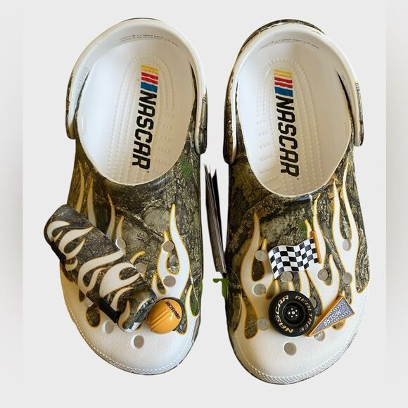 NEW Crocs Nascar Realtree Classic Clogs Size Men's 9 Women's 11 Camo Racing - Picture 3 of 13